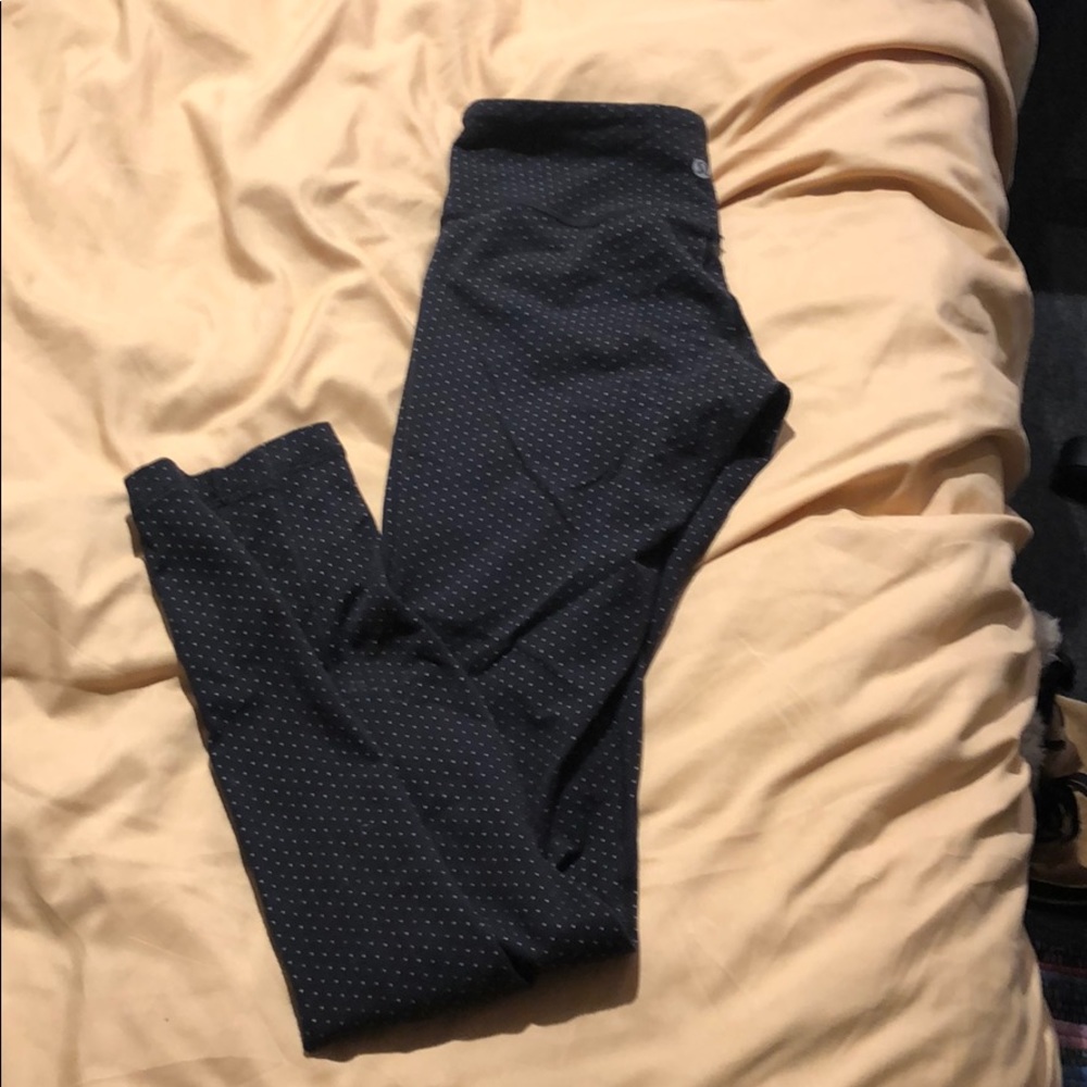 Lululemon wunder under leggings Polka Dot size 6